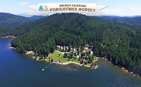 Къщи за гости Романтика Форест